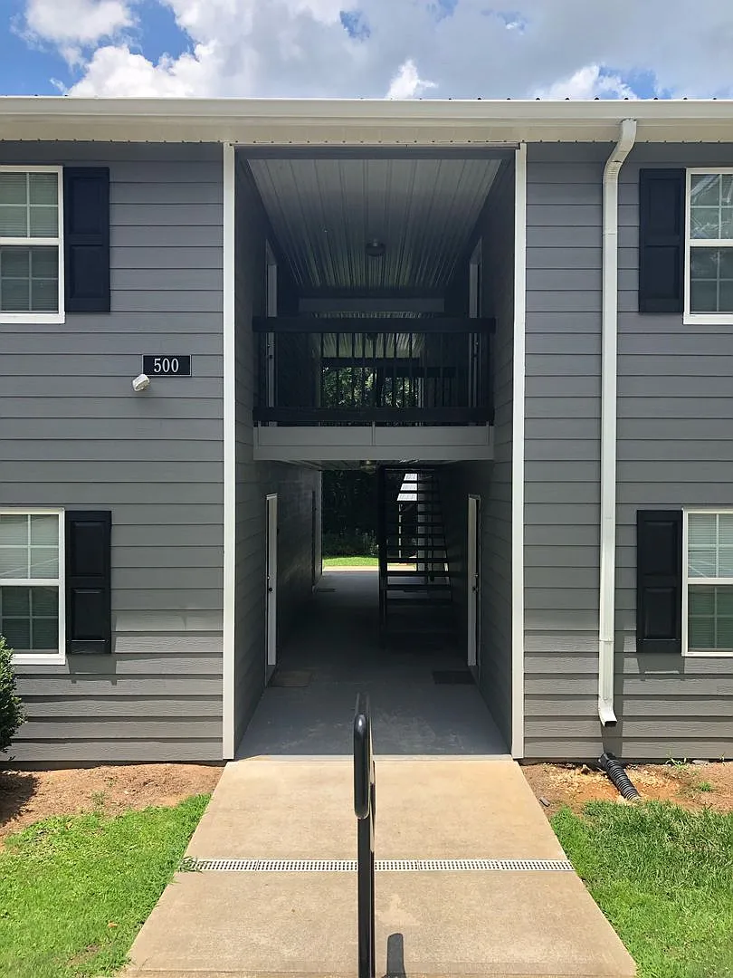 The Meadows Apartments — Photo 4