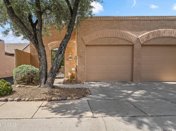 9725 E 1st St, Tucson, AZ 85748
