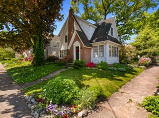 51 Greenway St, Hamden, CT 06517