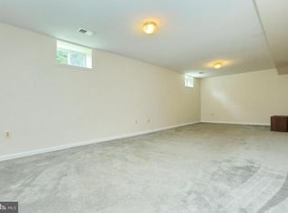 2827 Hackney Ln, Waldorf, MD 20602