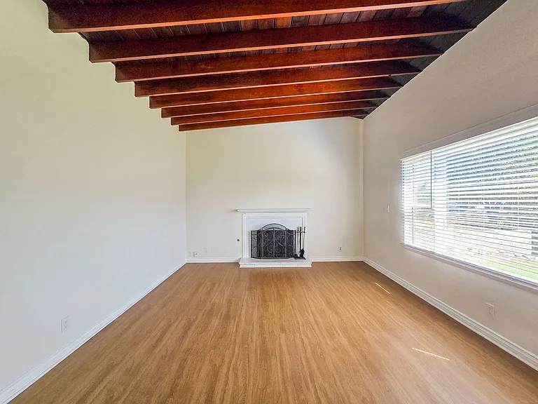 3123 Los Olivos Ln — Photo 4