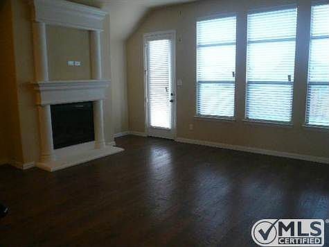 3rd image of 1061 Chickasaw Dr
