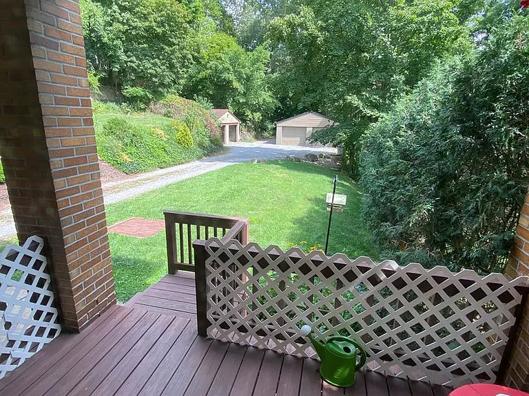 230 Ridge Ave — Photo 17