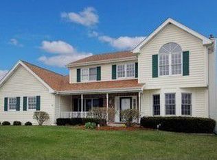 2110 Burnham Ct, Algonquin, IL