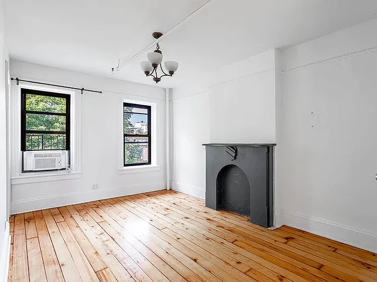 408 10th St #3 — Photo 2