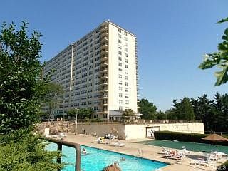 2nd image of 2675 Park Ave #15
