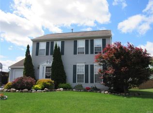8787 Honeycomb Path, Cicero, NY 13039