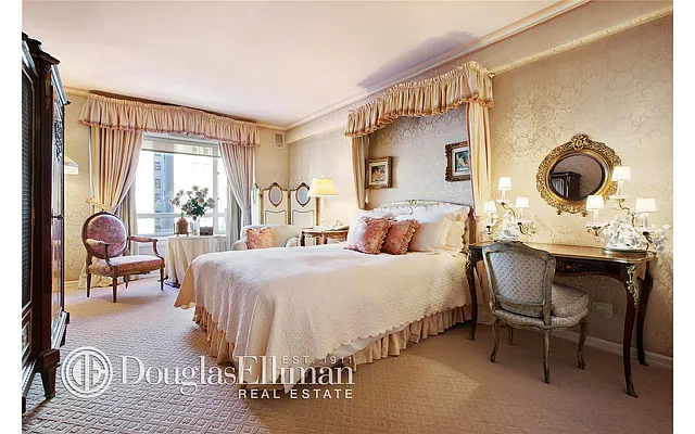 Sold by Douglas Elliman | media 4