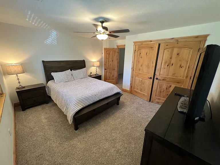 1051 W Willow Lake Loop — Photo 8