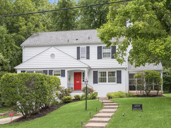 6709 Pemberton St, Bethesda, MD 20817