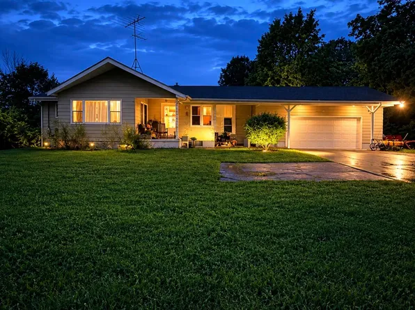 12215 Leonard St, Nunica, MI 49448