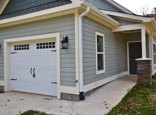 11 White Pine Dr, Black Mountain, NC 28711