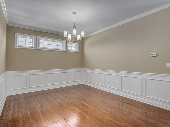 4th image of 7699 Arcadia Blvd