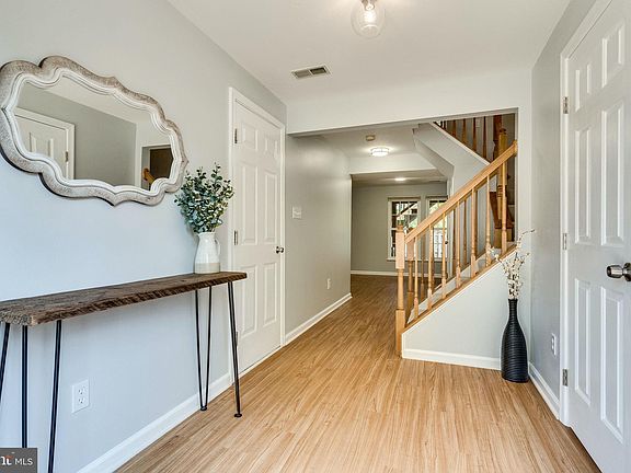 2nd image of 7480 Gadsby Sq