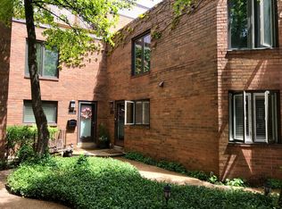 1665 N Vine St, Chicago, IL 60614