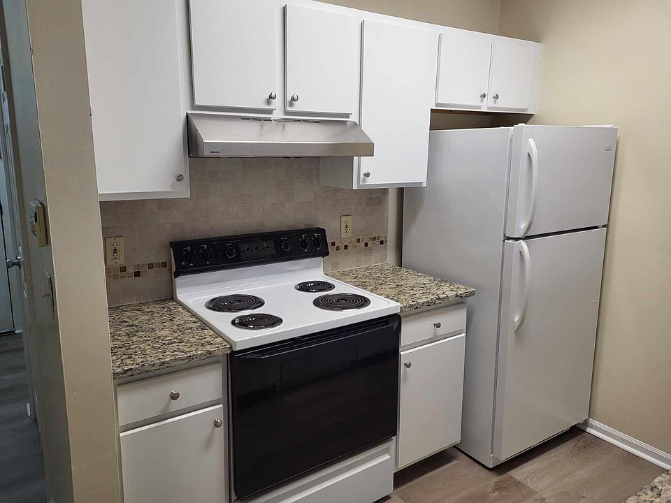 1st image of 57 Buttles Ave
