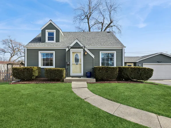 373 Woodbridge St, Des Plaines, IL 60016