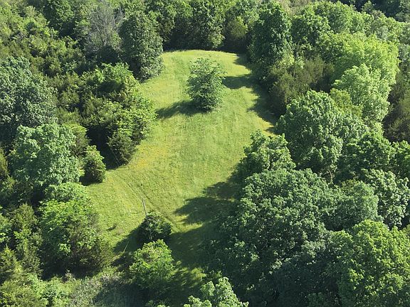 5th image of 1815 Cedar Creek Rd