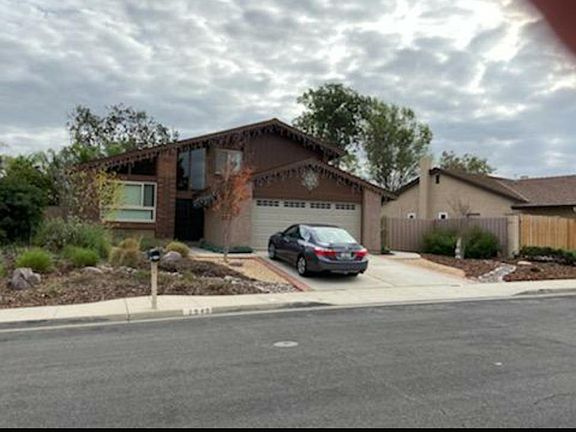 2nd image of 2940 Sunflower St