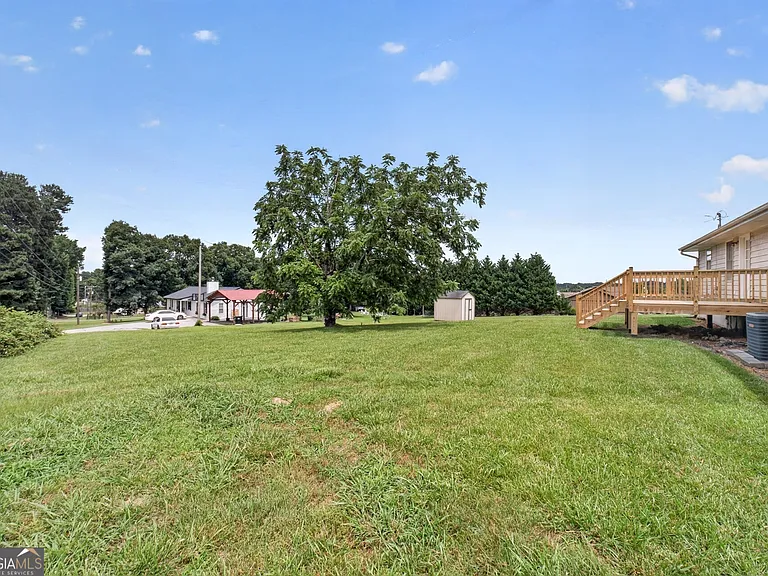 2591 Doc Hughes Rd — Photo 39