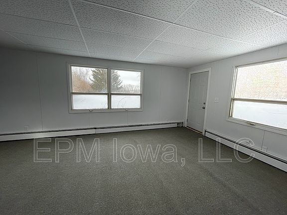 5th image of 203 9th St NE