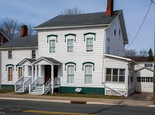 86 Main St, Newton, NJ 07860