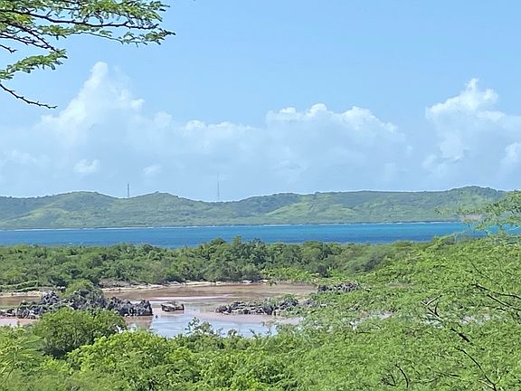 4th image of 307 Road 1