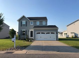 22 Skylark Ln, Niagara Falls, NY 14304