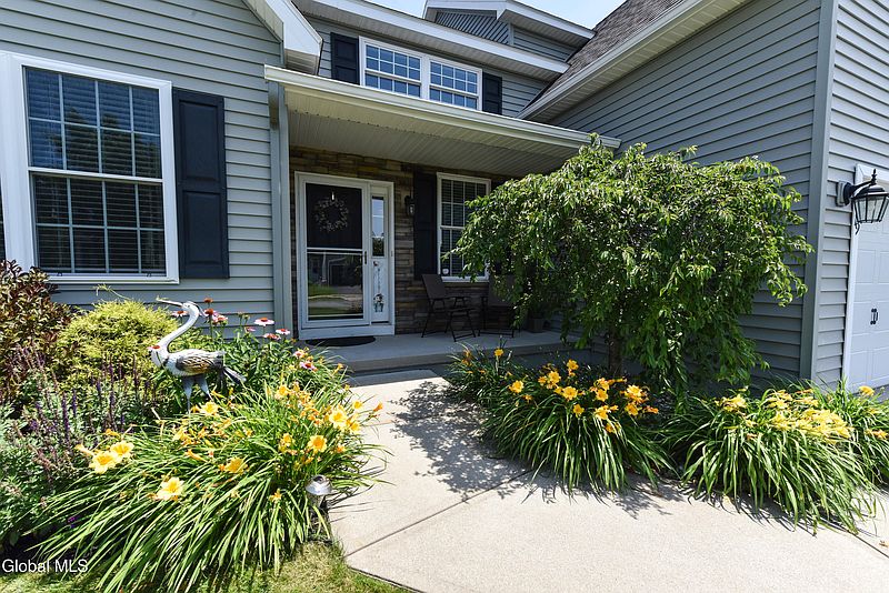 2nd image of 19 Ironwood Street
