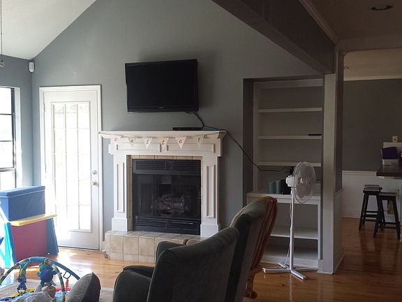3rd image of 3805 Clintwood Dr