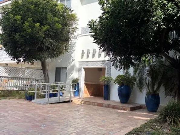 3111 4th St APT 215, Santa Monica, CA 90405