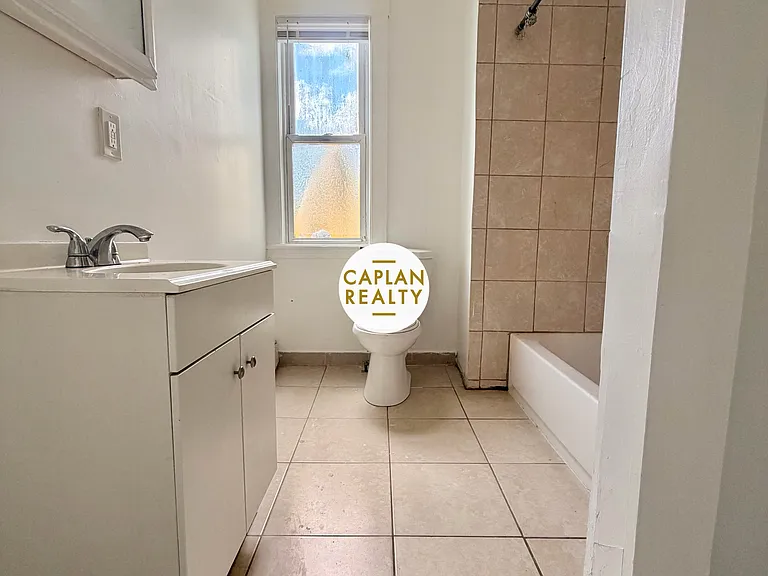 27 Elliott St #1 — Photo 6