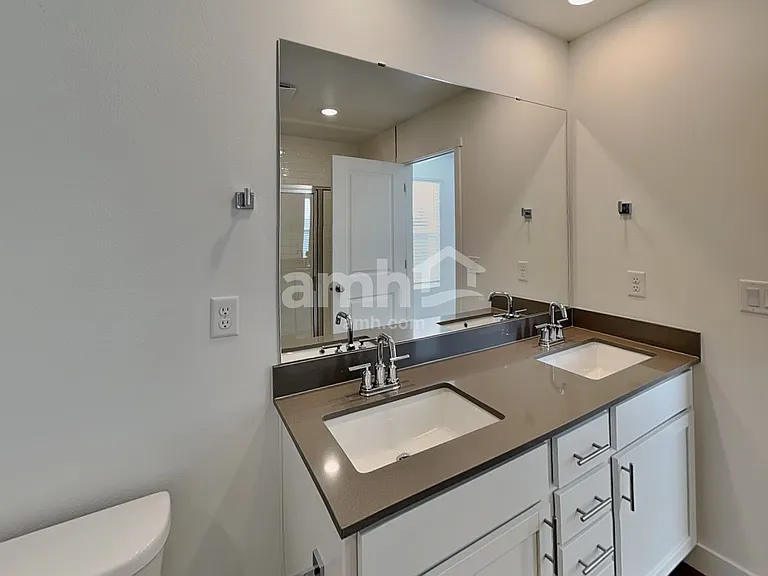 4808 85th Dr NE — Photo 12