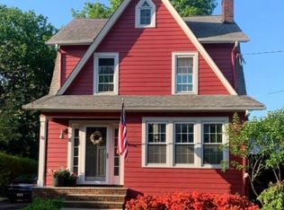 40 Hillcrest Rd, Maplewood, NJ 07040