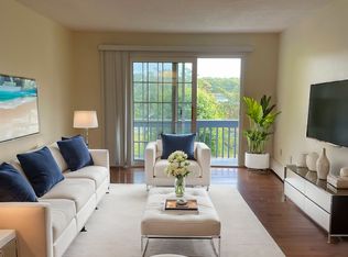 9 Thomas Ave #4B, Buzzards Bay, MA 02532