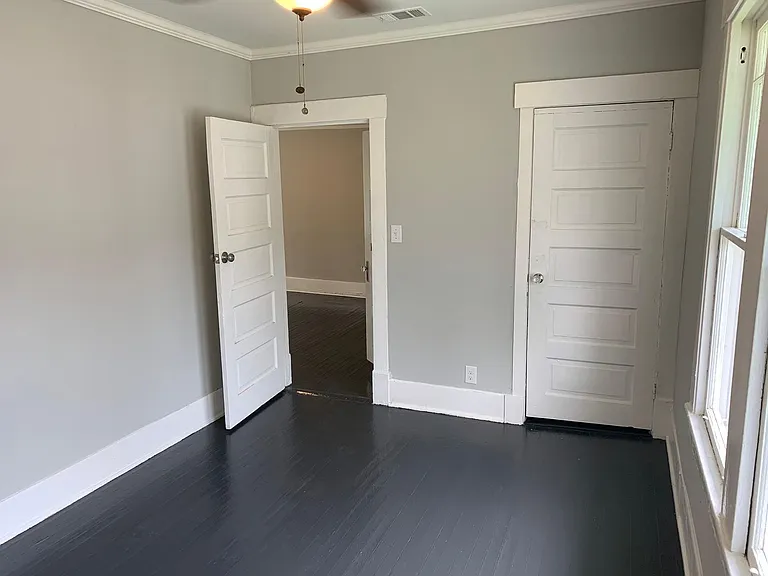 769 E Duffy St — Photo 14
