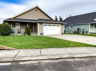 406 Harrison Ln, Nooksack, WA 98276