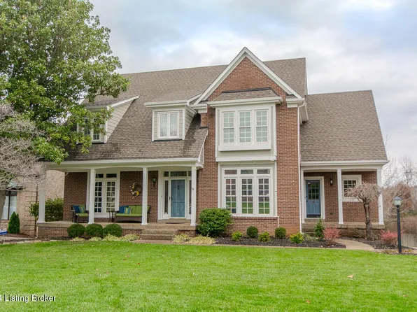 7422 Falls Ridge Ct, Louisville, KY 40241