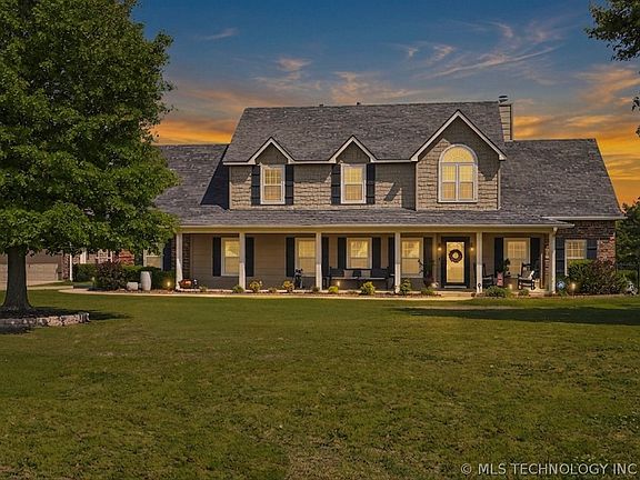 2nd image of 2406 E Fairfield Ct
