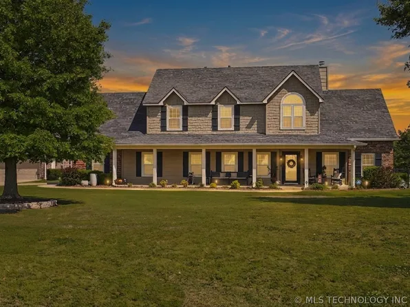 2406 E Fairfield Ct, Oologah, OK 74053