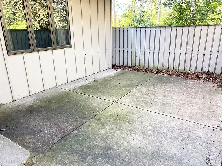 4PLEX-1801 E Crabtree Dr — Photo 23