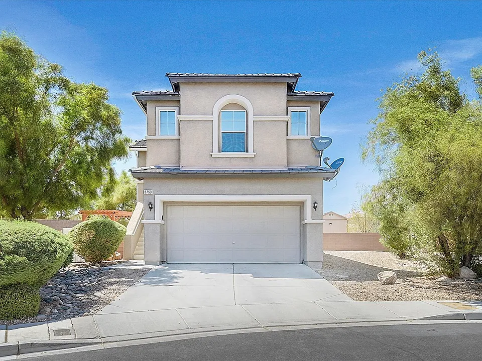 8753 Dodds Canyon St