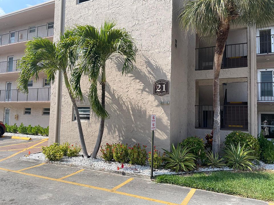 1st image of 725 Lori Drive #202
