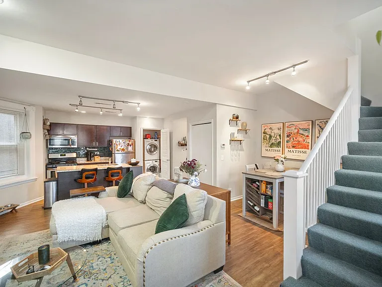 159 W Goethe St — Photo 19