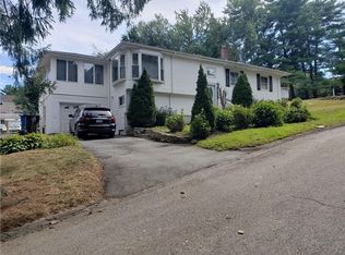 83 Valente Dr, Cranston, RI 02920