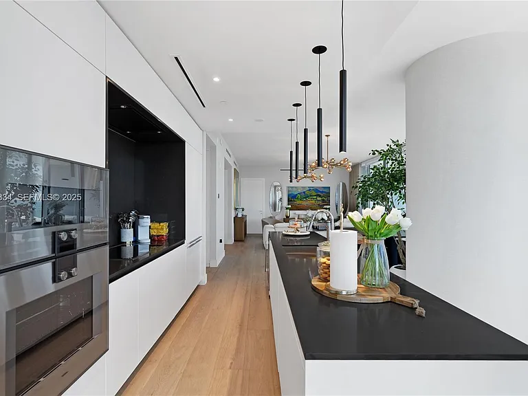 300 Biscayne Boulevard Way #4707 — Photo 6