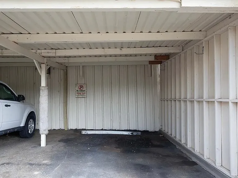 3200 Villa Pl — Photo 3