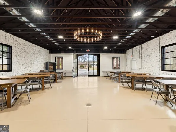 589 Cooper Rd, Loganville, GA 30052