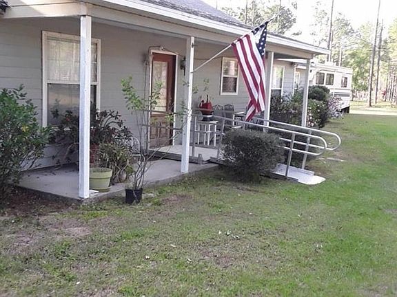3rd image of 17425 Hyland Ln