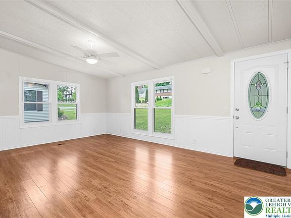 2nd image of 1235 E Main St